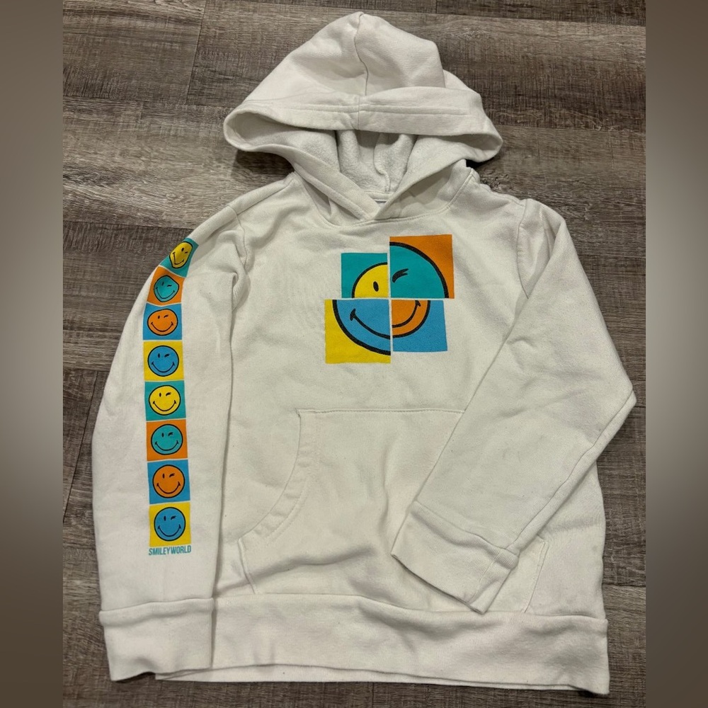 Smiley world sweater